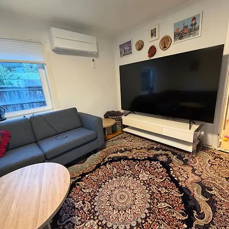 Apartment Family I Sentrale Vagsbygd 3 Soverom Elbillading Og Felles Inngang Bestilling Ma Gjores Minst 2 Dager I Forveien *